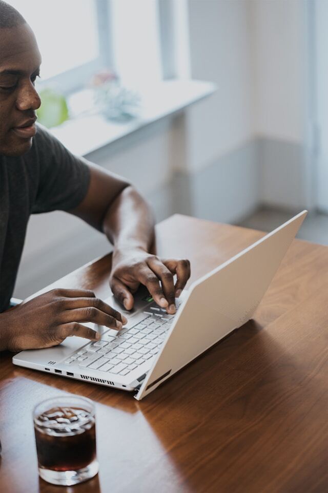 windows-TNA1XN1OLcs-unsplash